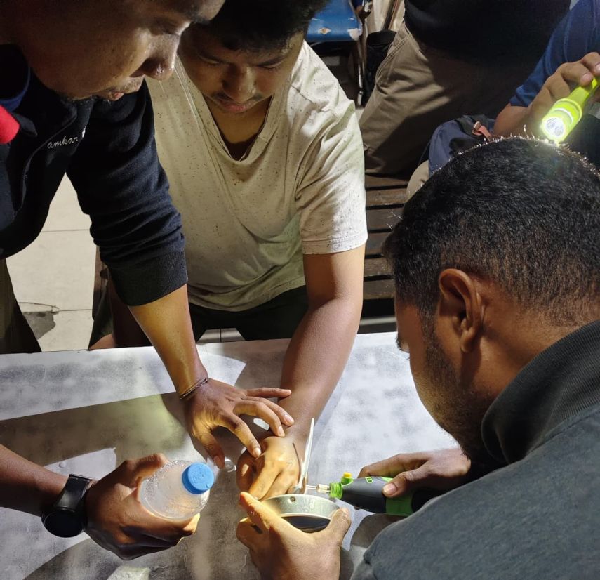 Petugas Damkar Bontang Selamatkan Warga yang Jarinya Tersangkut Alat Perasan Jeruk